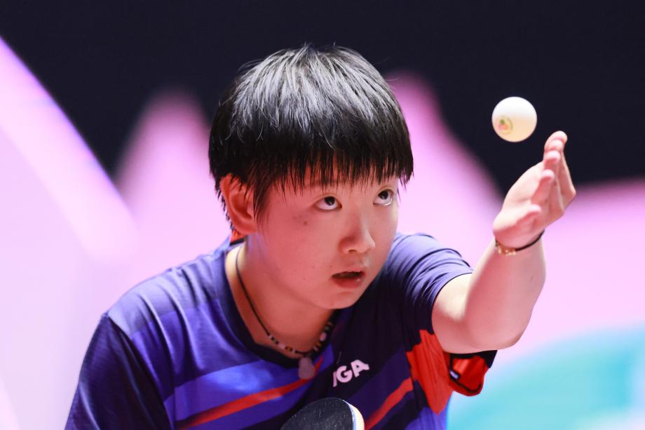 [图]孙颖莎4-0完胜刘斐 晋级十五运会女单半决赛